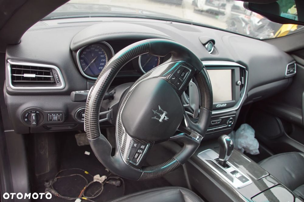Pojazd na części 692106889 MASERATI GHIBLI 3.0 D 2014 nero vr. 820/a deska konsola silnik kierownica skrzynia drzwi maska zderzak lampa grill felgi 20 cali silnik błotnik szyba - 21