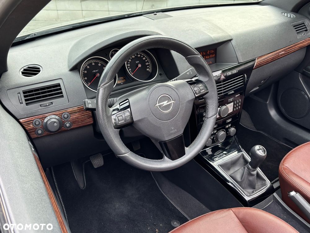 Opel Astra 1.8 Cosmo - 9