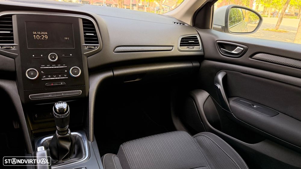 Renault Mégane Sport Tourer 1.5 dCi Zen - 18