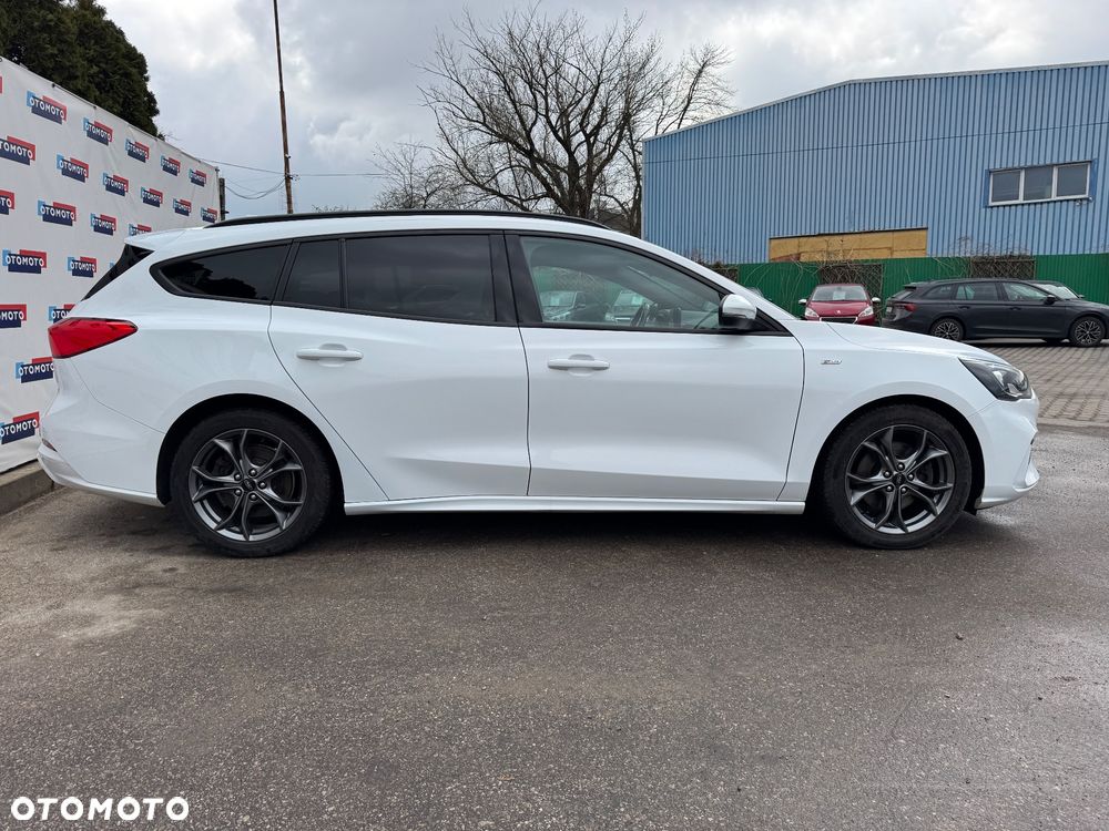 Ford Focus 1.5 EcoBlue Start-Stopp-System ST-LINE DESIGN - 2