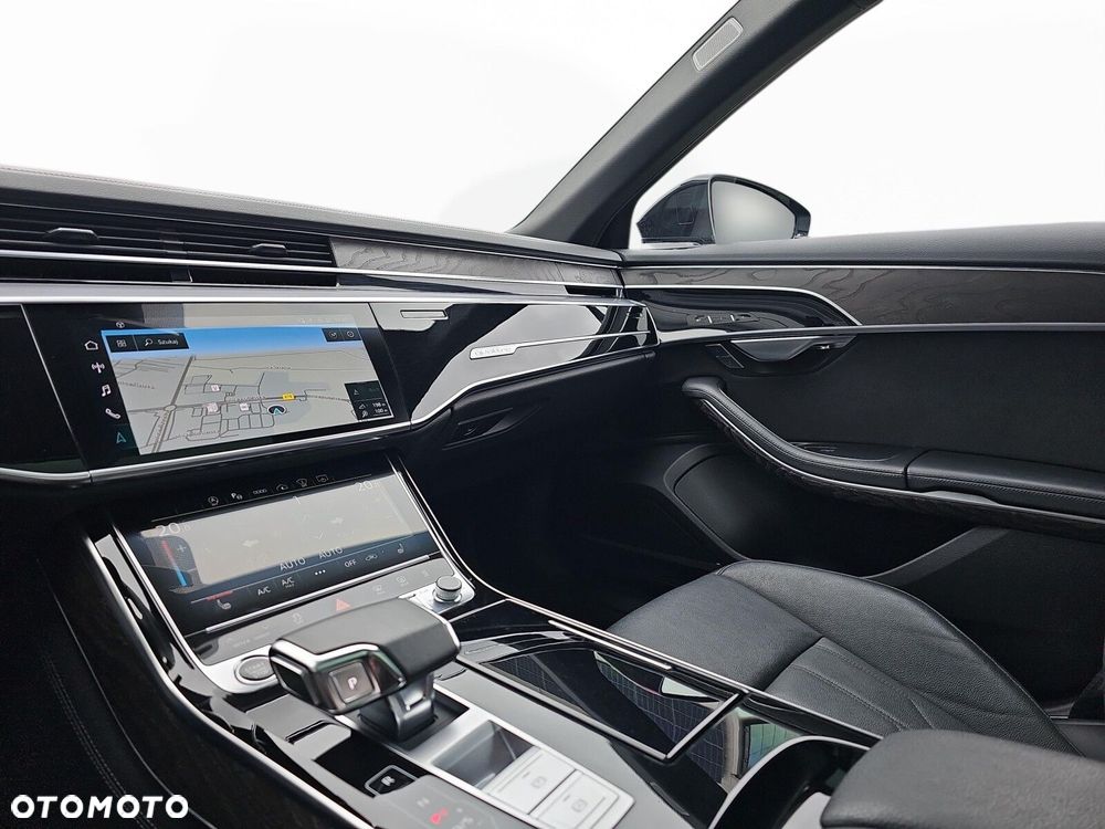 Audi A8 - 18