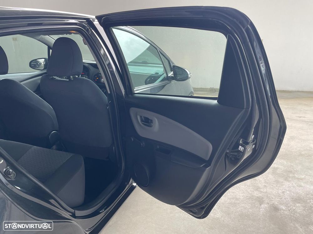 Toyota Yaris 1.4 D-4D Comfort+AC - 22