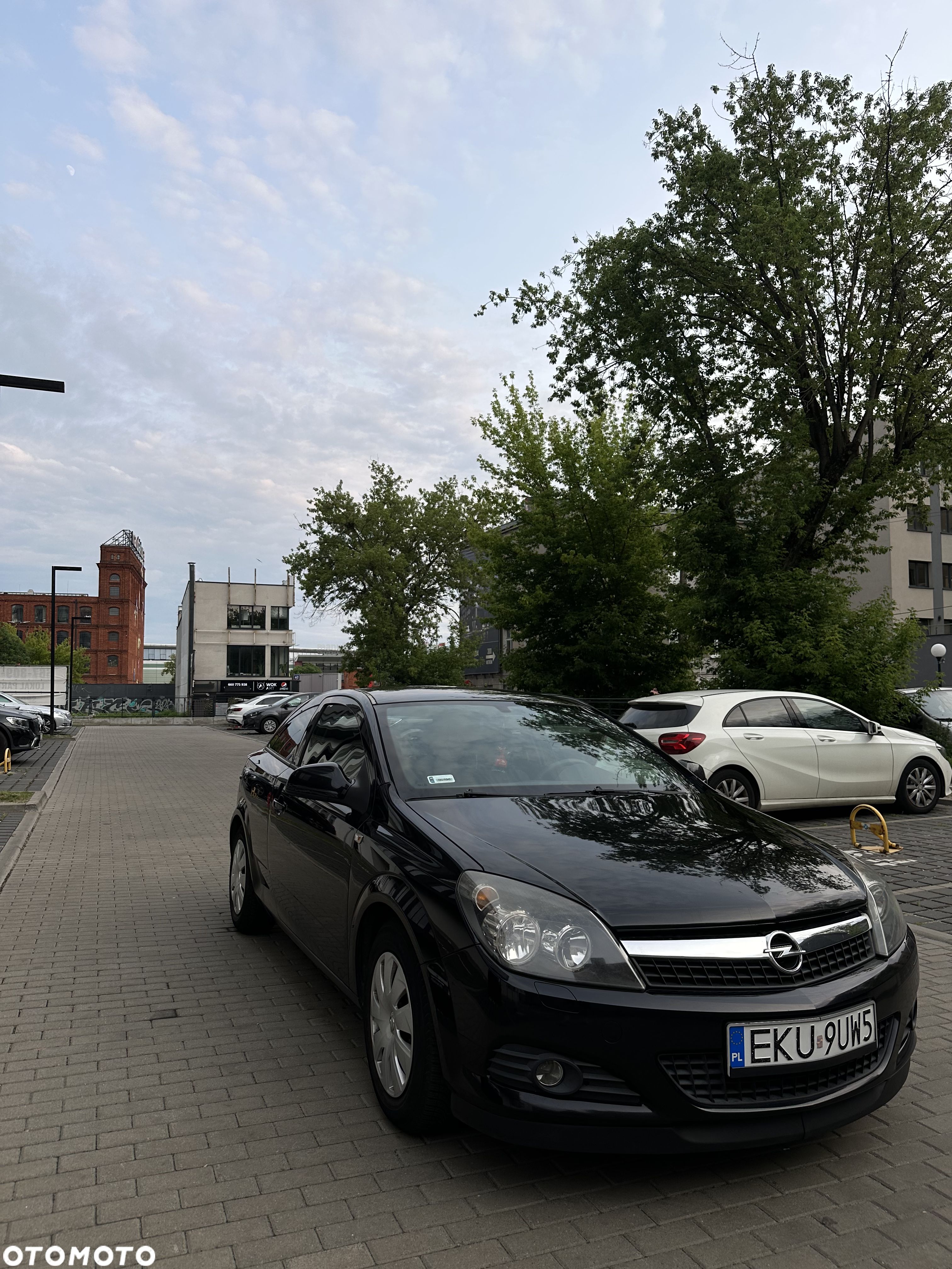 Opel Astra III GTC 1.6 Sport - 1