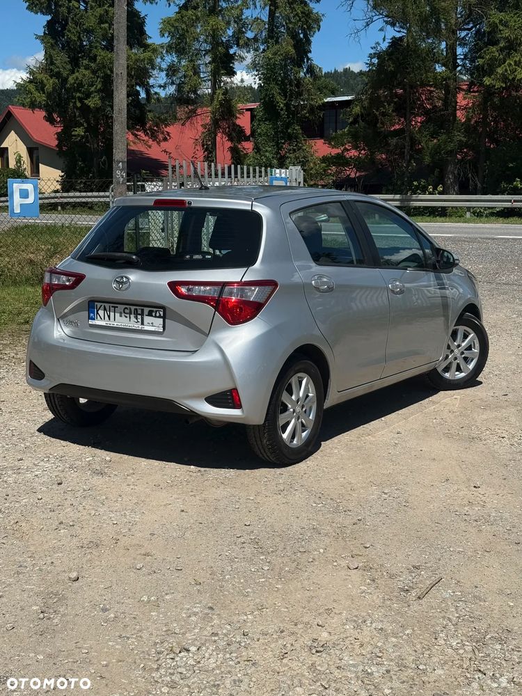 Toyota Yaris 1.0 Premium EU6 - 4