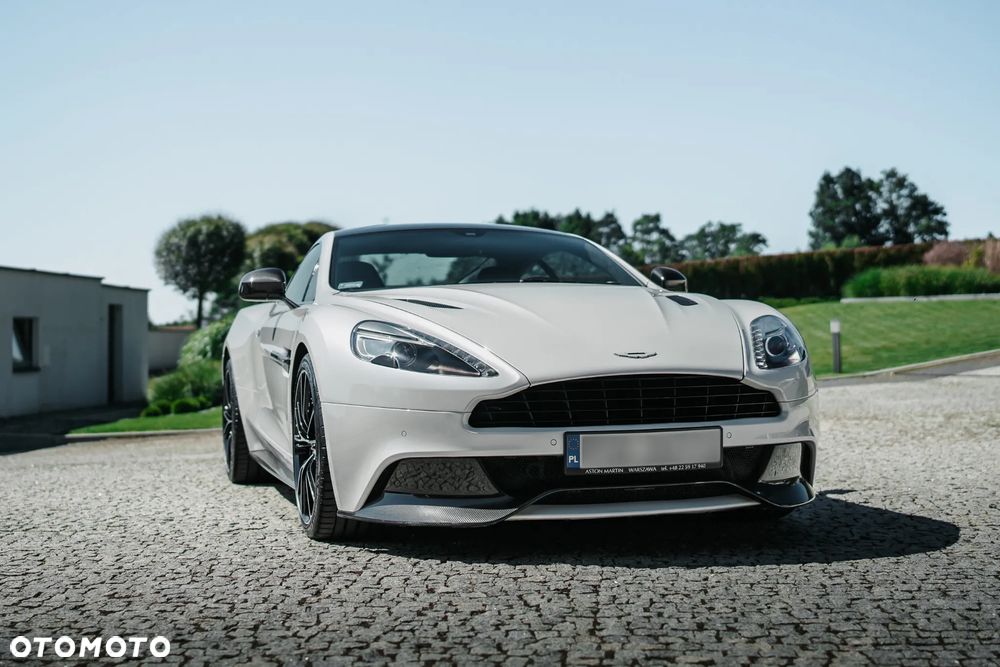 Aston Martin Vanquish Standard - 4