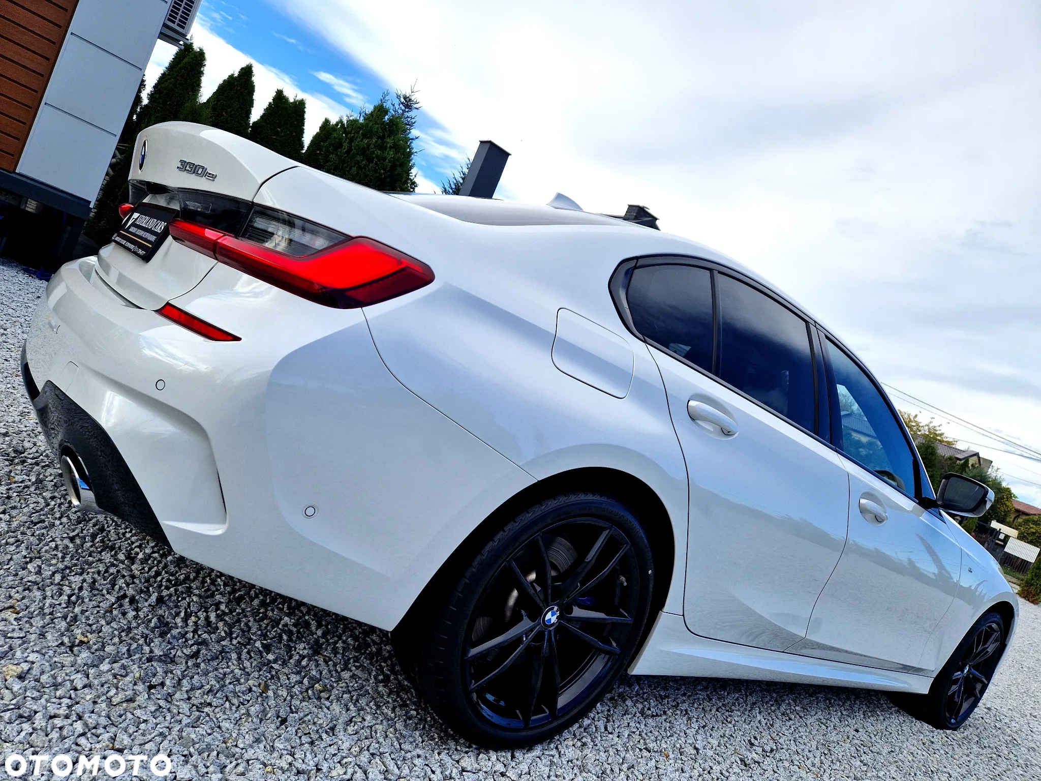 BMW Seria 3 330e M Sport sport - 38