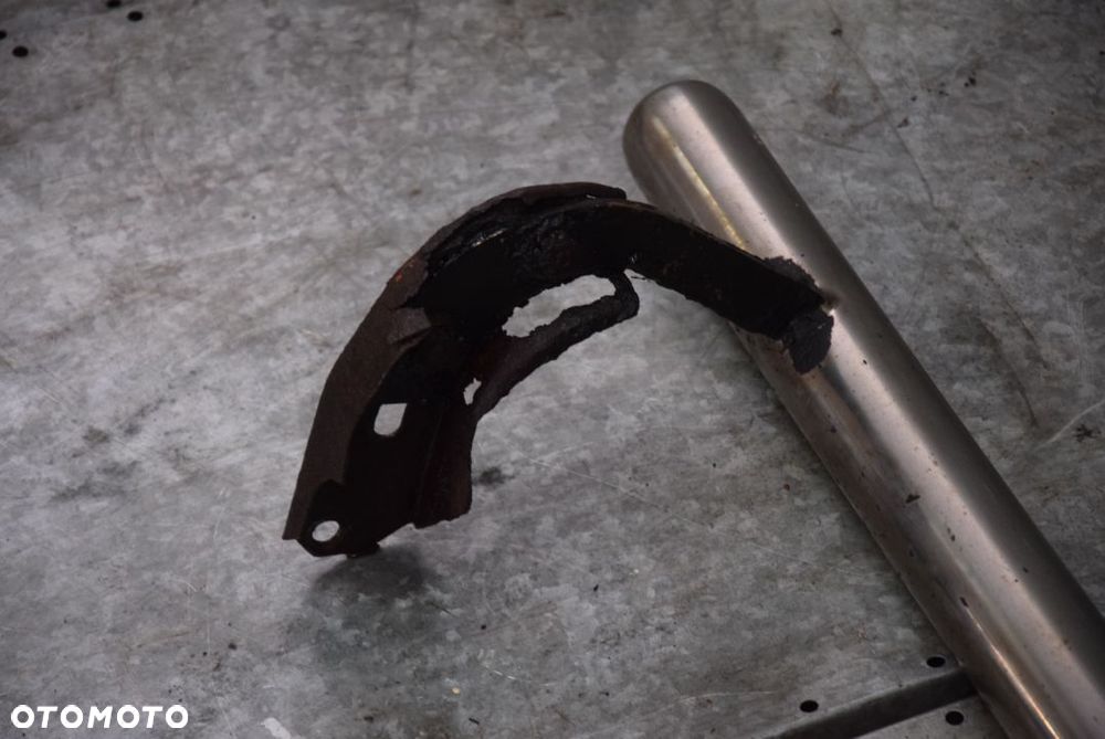 MITSUBISHI PAJERO III PRÓG PROGI STOPIEŃ STOPNIE KPL. 5D - 8