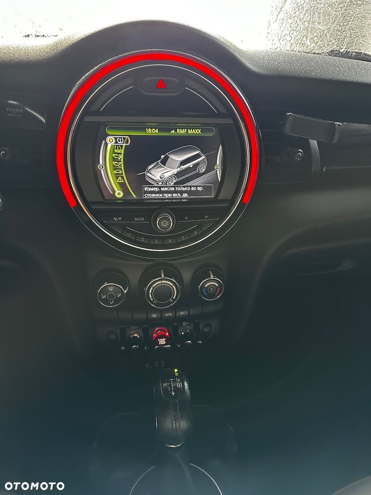 MINI Cooper Standard - 19