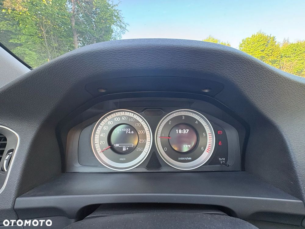 Volvo S60 DRIVe - 16