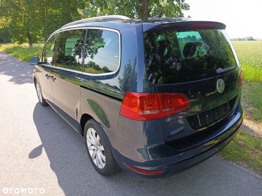 Volkswagen Sharan 2.0 TDI Comfortline DSG - 4