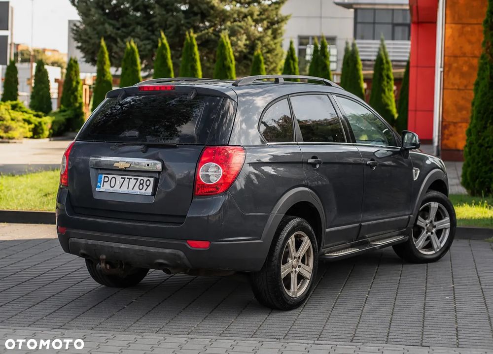 Chevrolet Captiva 2.0 d LT high - 2