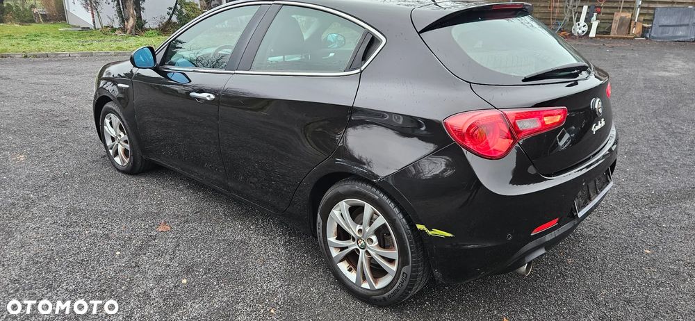 Alfa Romeo Giulietta 1.6 JTDM 16V - 6