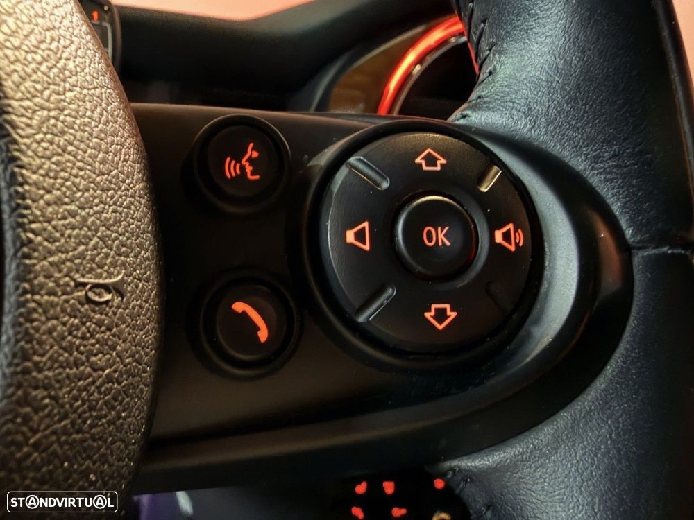 MINI 3 Portas One Yours - 19