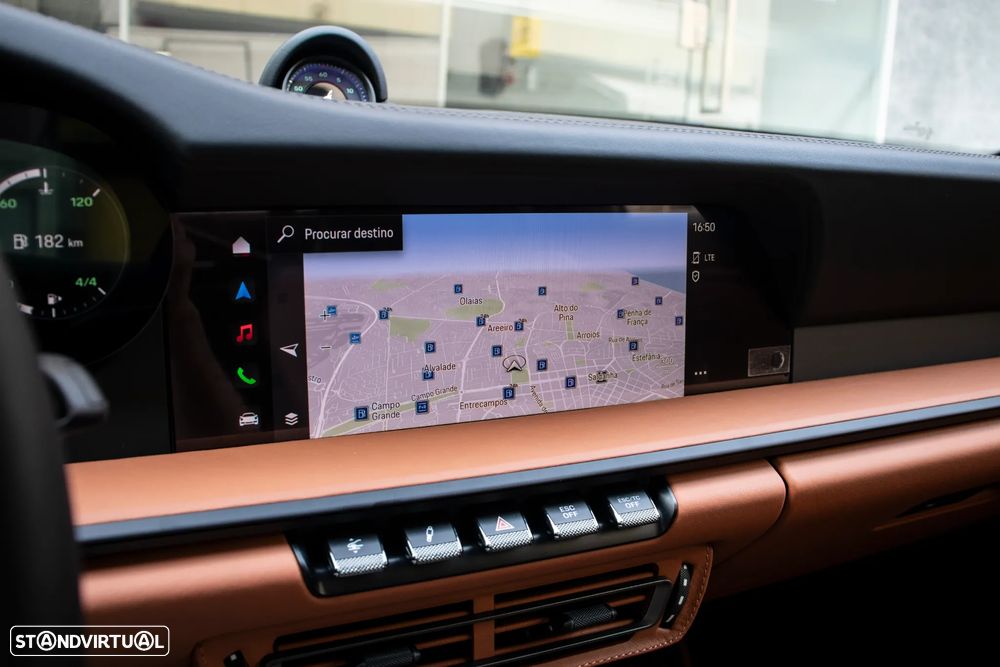 Porsche 911 (992) S/T - 24