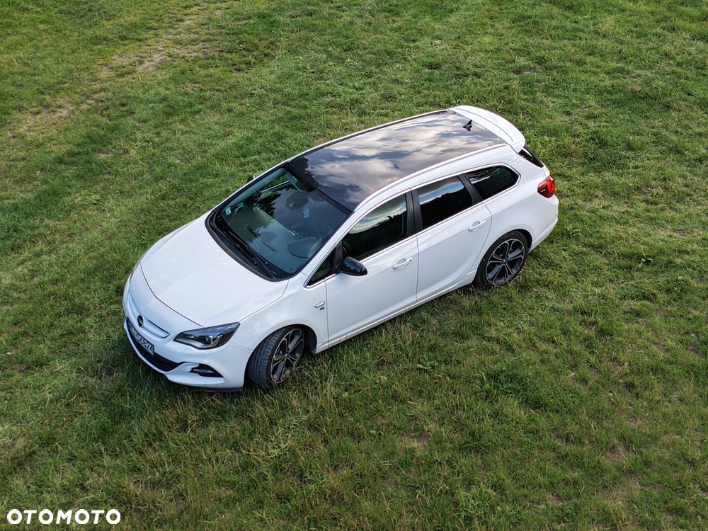 Opel Astra 2.0 CDTI Cosmo - 25