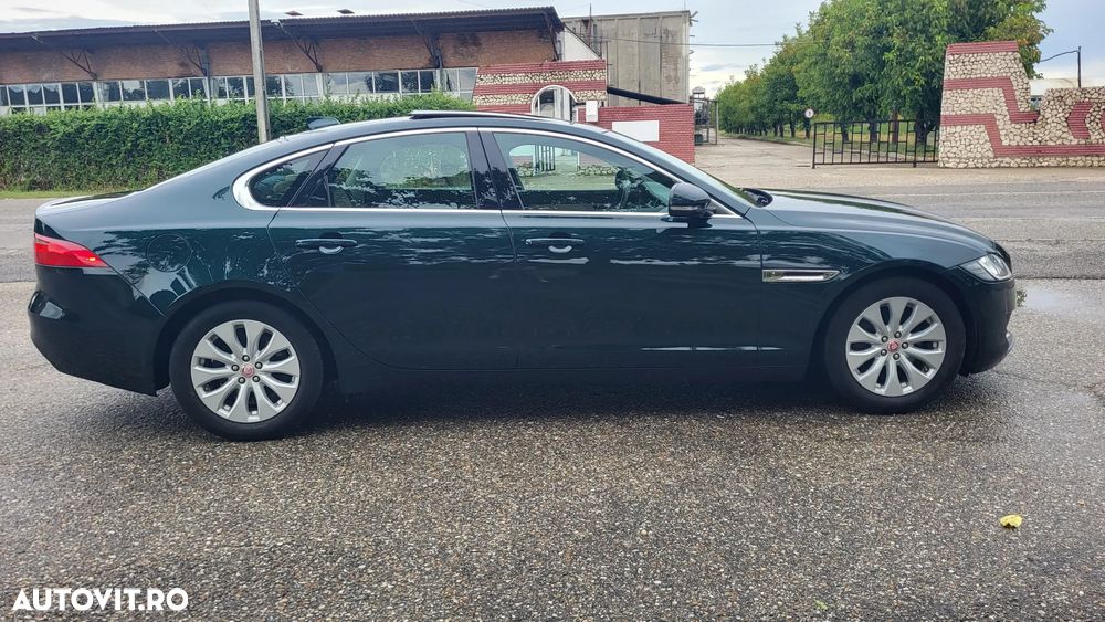 Jaguar XF - 3