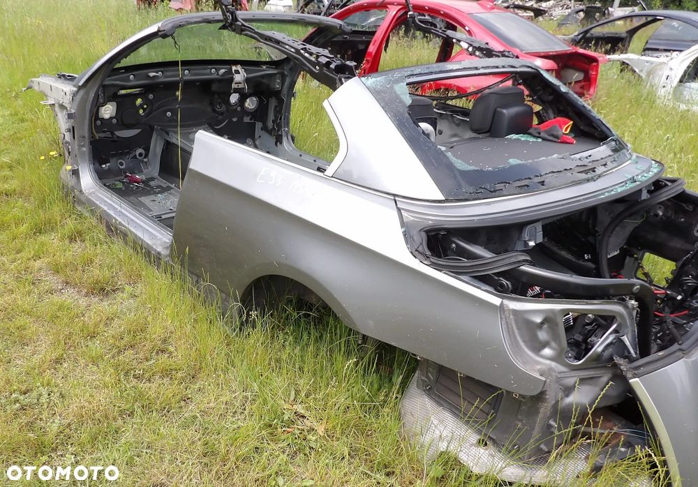 BMW - E93 - KOLOR A52/7 - POSZYCIE BŁOTNIKA - PRAWE/LEWE - CENA ZA 1 SZT - 4