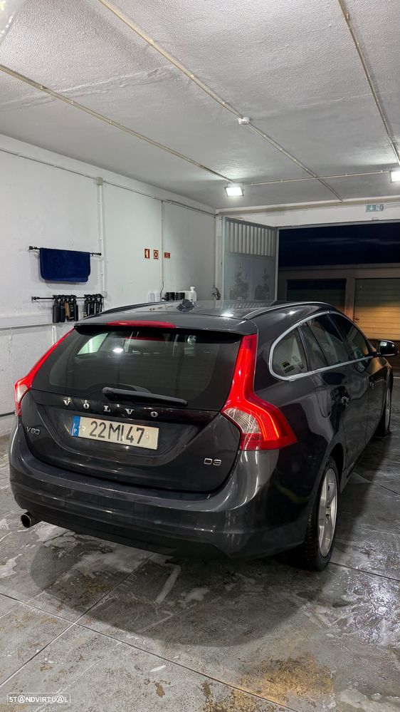 Volvo V60 2.0 D3 Kinetic Start/Stop - 10