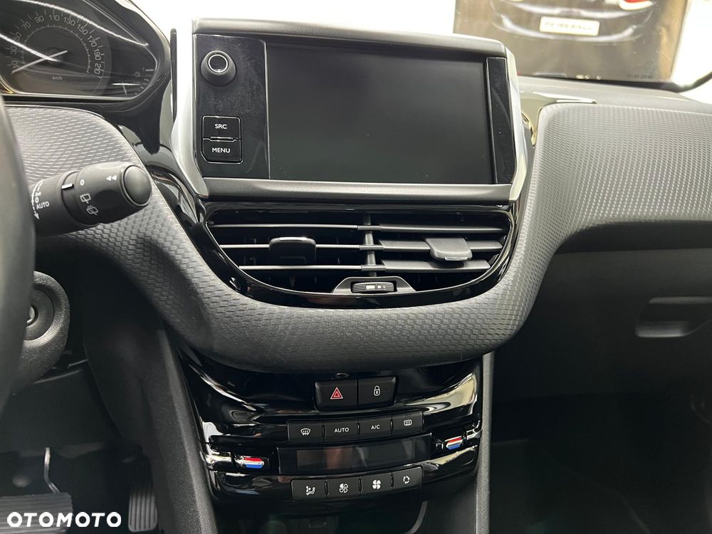 Peugeot 2008 PureTech 130 Stop&Start EAT6 Black Edition - 13