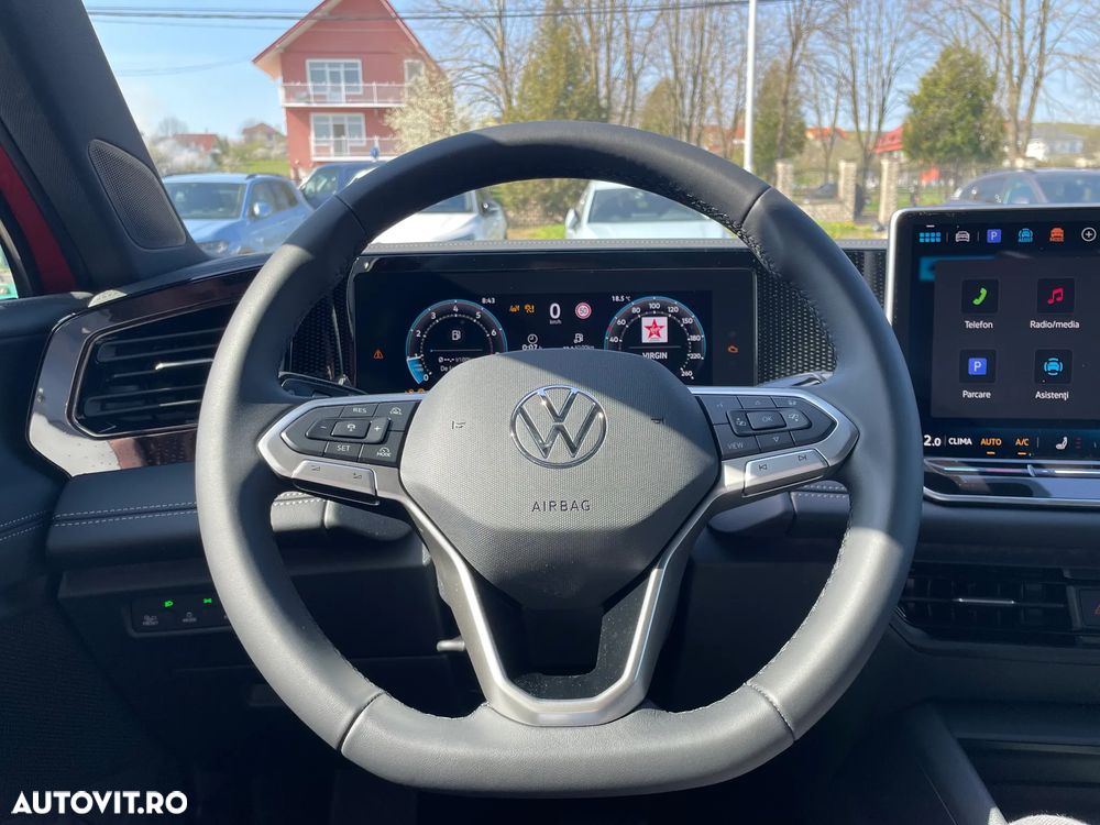 Volkswagen Tiguan - 22