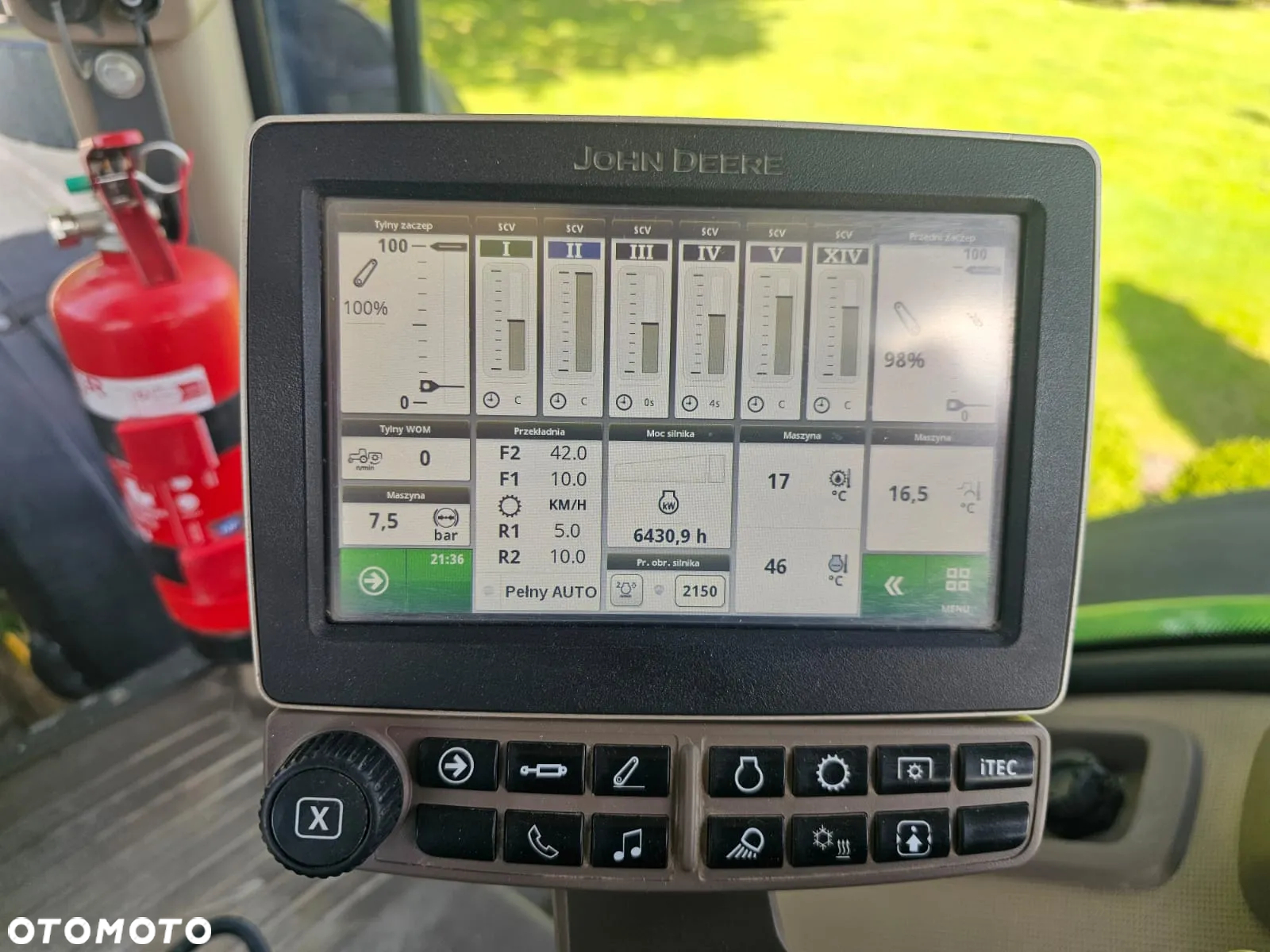 John Deere 8245R - 13