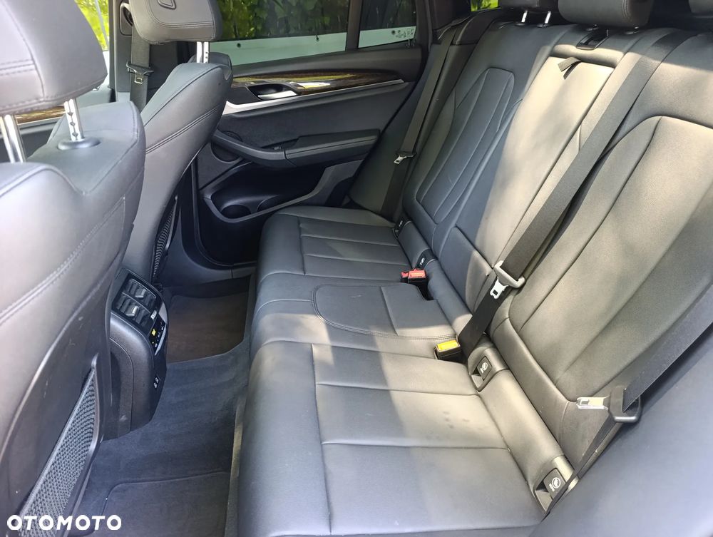 BMW X3 xDrive30i GPF xLine - 23