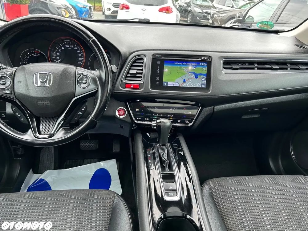Honda HR-V 1.5 i-VTEC CVT Executive - 22
