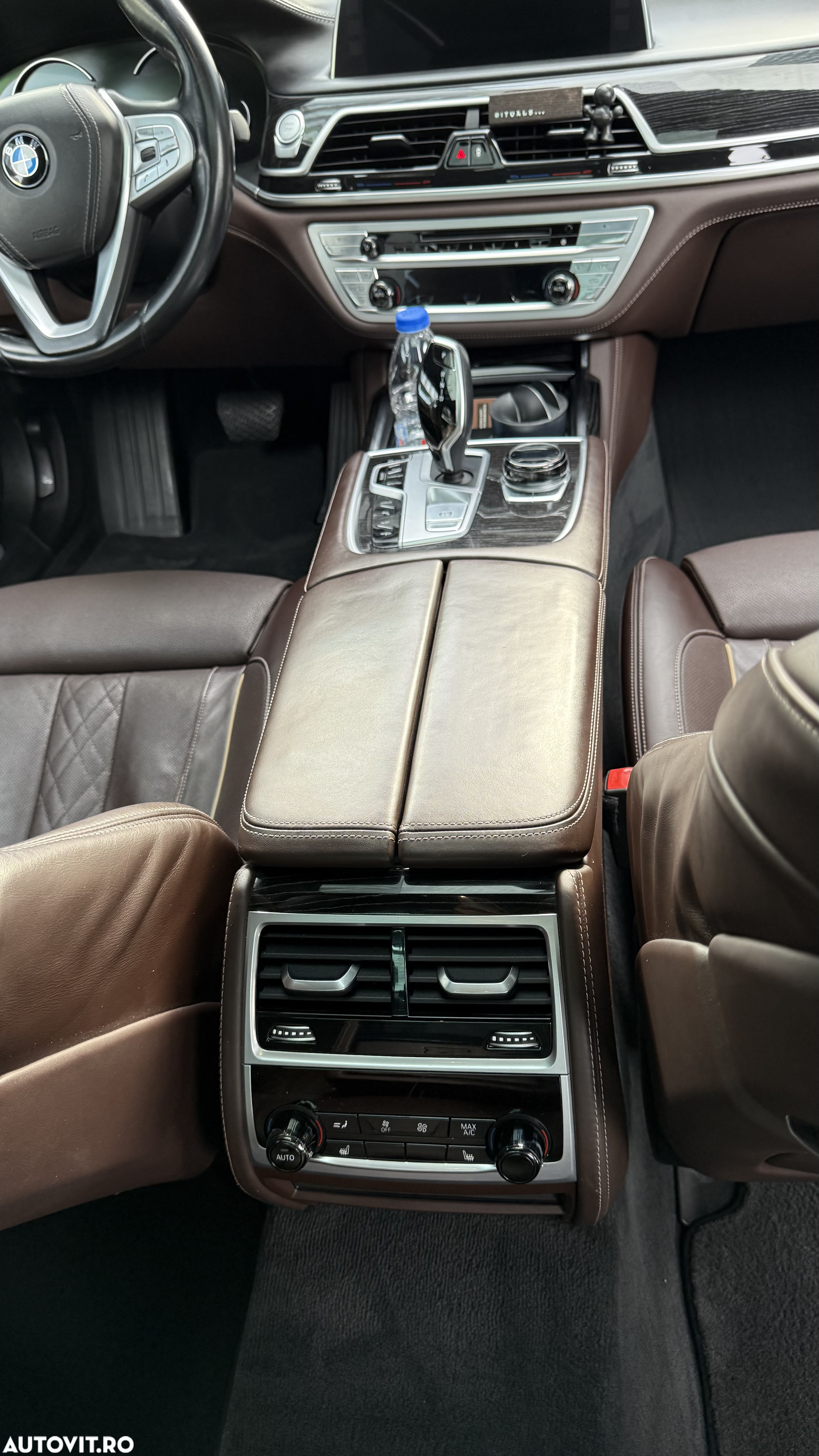 BMW Seria 7 740e iPerformance - 17