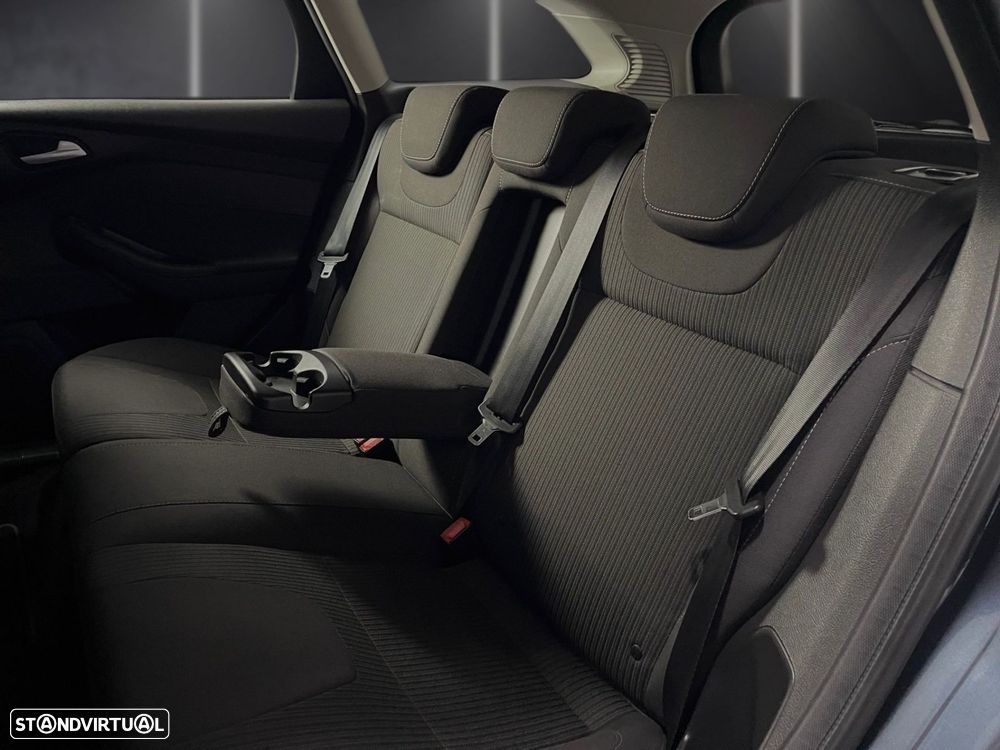 Ford Focus SW 1.6 TDCi Titanium - 12