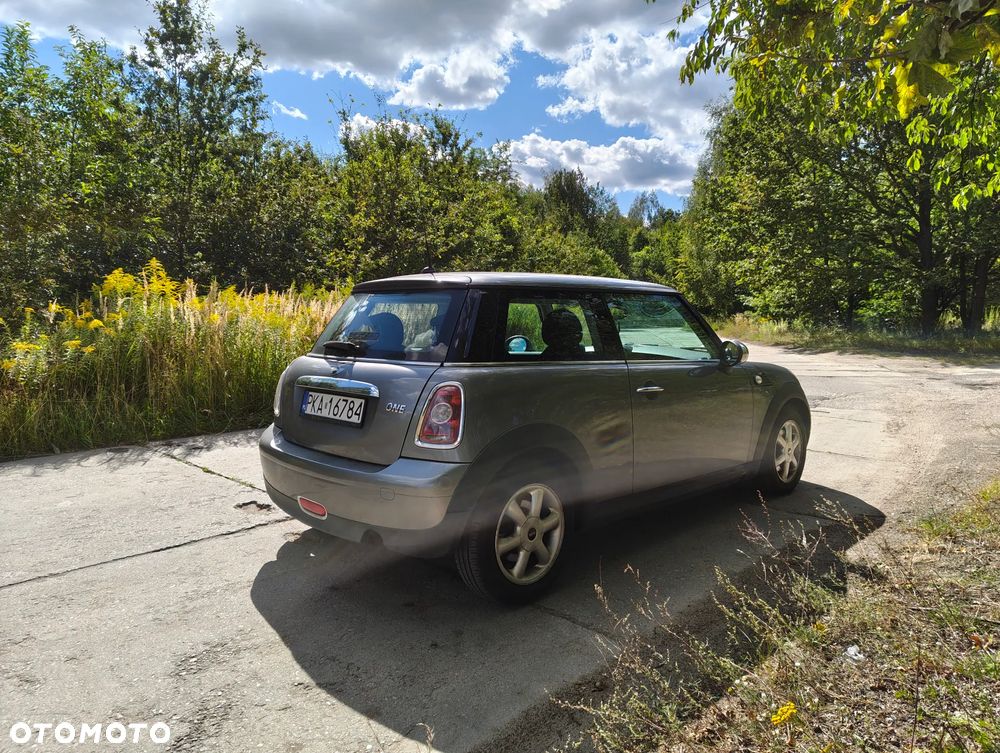 MINI ONE Standard - 9