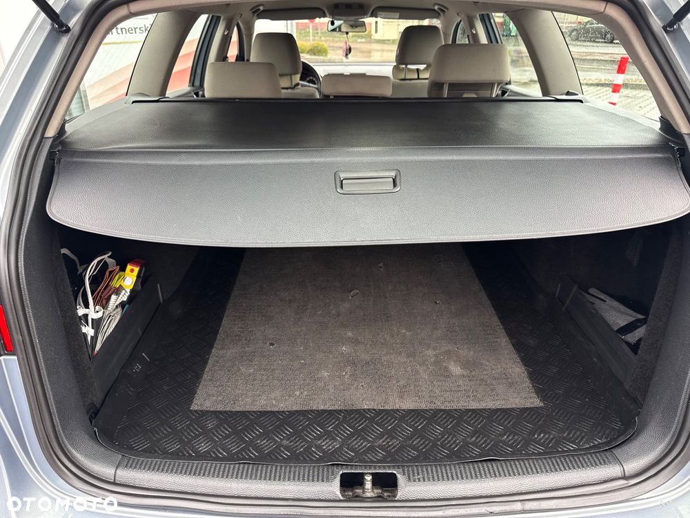 Volkswagen Passat - 13