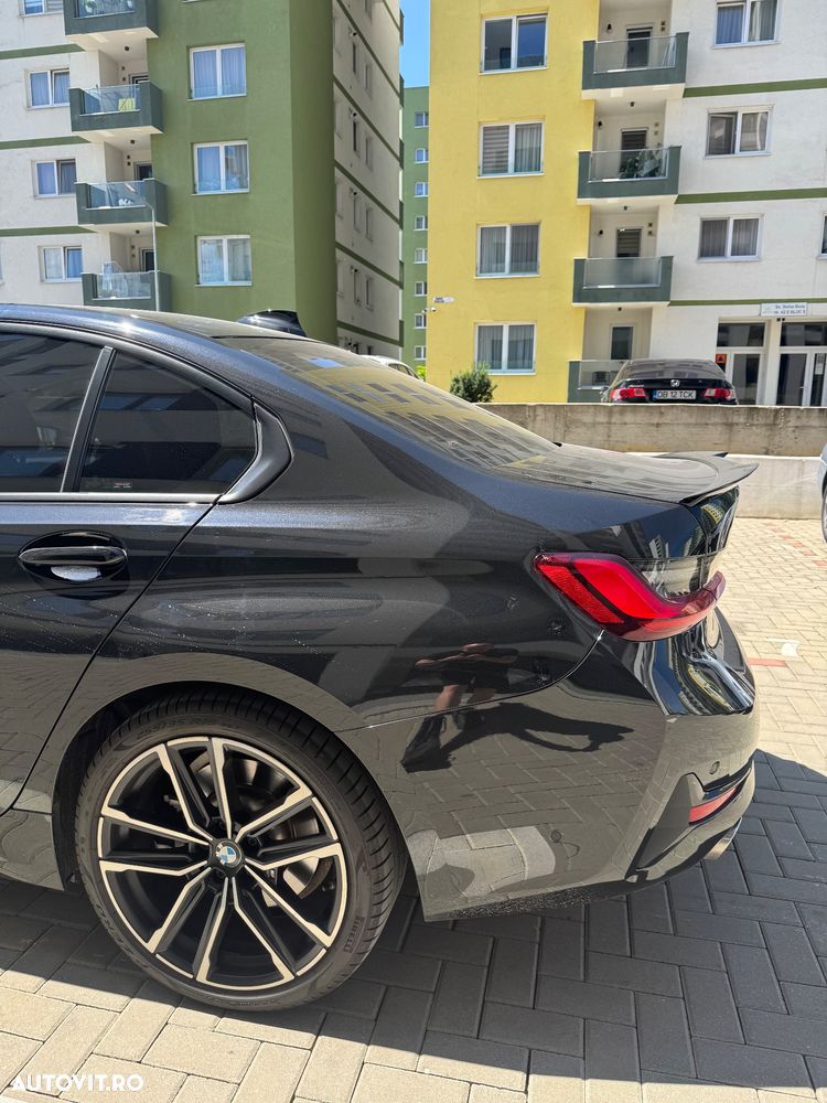 BMW 3 Series 2022 — imagine 6