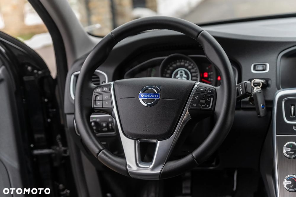 Volvo S60 D2 Momentum - 23