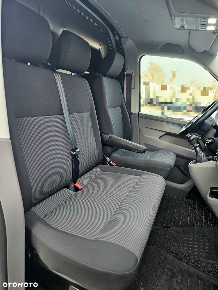 Volkswagen Transporter - 16
