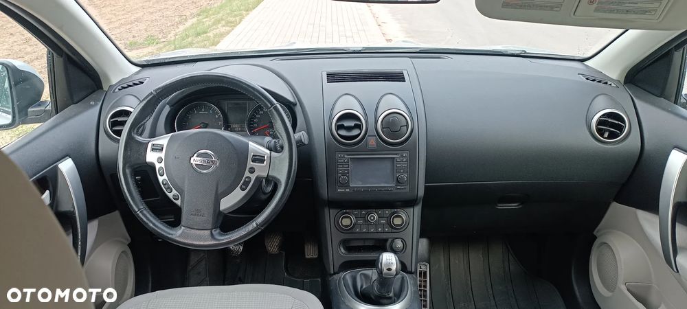 Nissan Qashqai 1.6 visia - 22