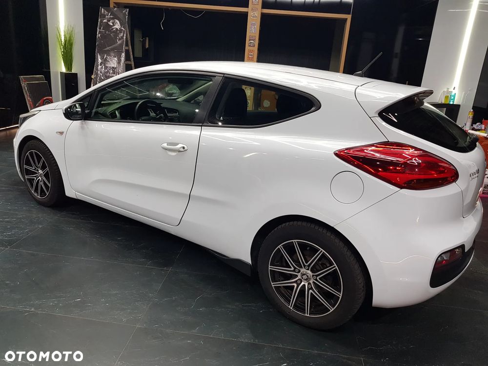 Kia ProCeed 1.4 Comfort + - 22