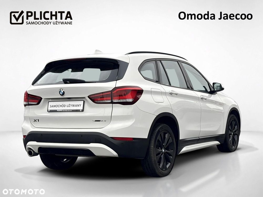BMW X1 sDrive18i Sport Line - 6