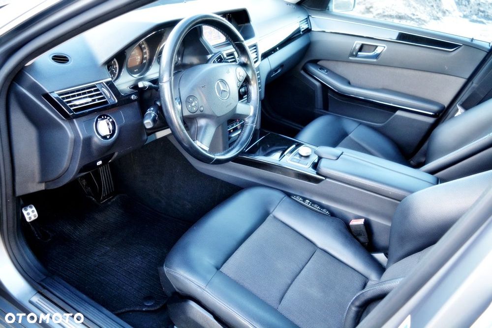 Mercedes-Benz Klasa E 350 CDI DPF 4Matic BlueEFFICIENCY 7G-TRONIC Avantgarde - 16