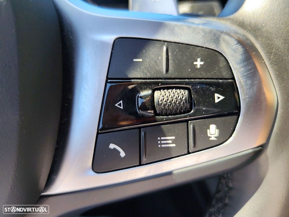 BMW 320 d Touring Pack Desportivo M Auto - 19