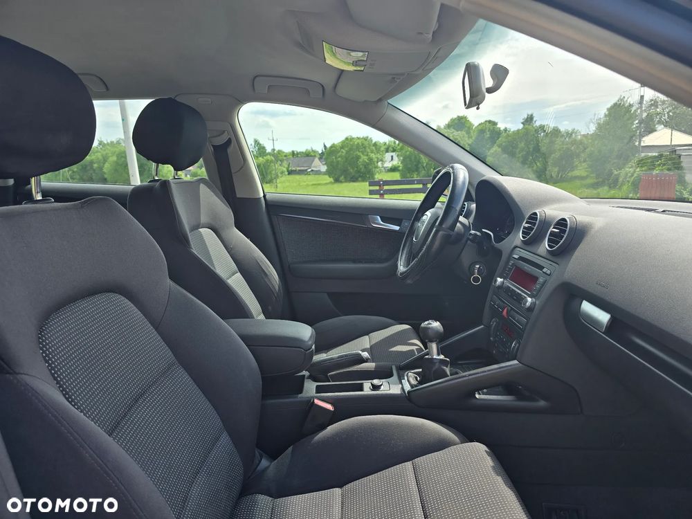 Audi A3 Sportback 1.6 FSI Ambition - 12