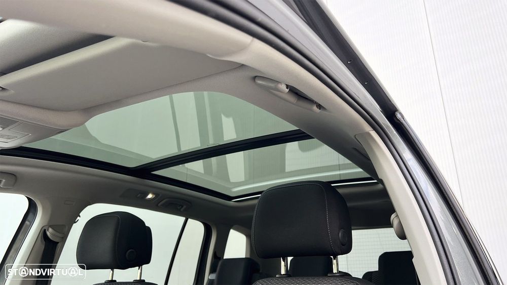 VW Touran 1.6 TDI Confortline DSG - 25