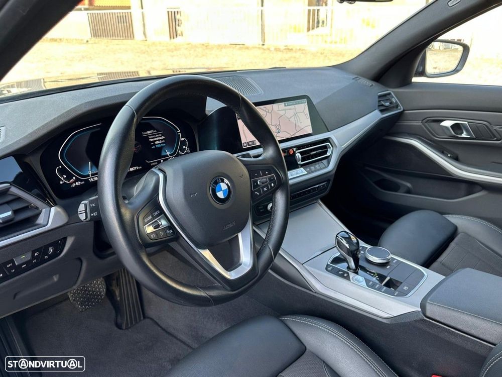 BMW 320 e Touring Auto - 35