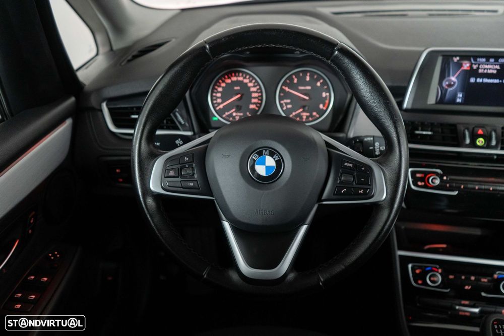 BMW 216 Active Tourer d Line Sport - 26