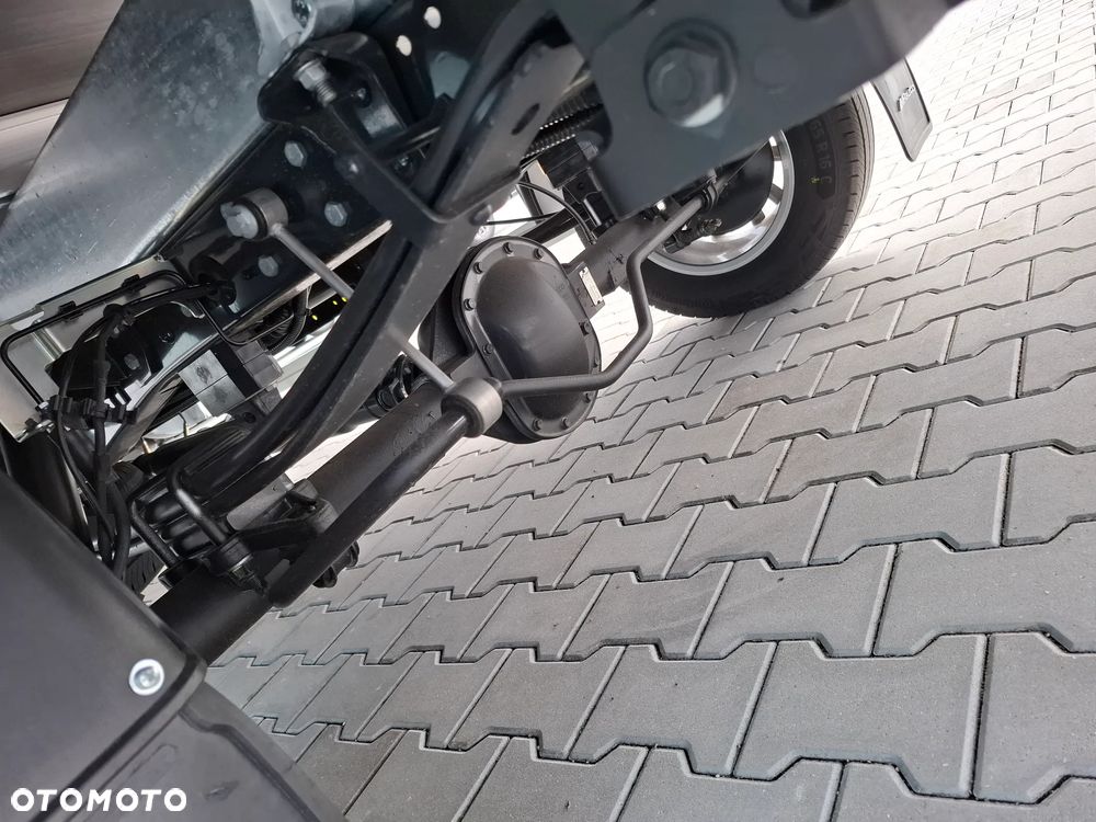 Iveco Z WINDĄ W SUPER CENIE CZEKA NA CIEBIE!!!!!!!!!!!!!! TWÓJ MOCNY PARTNER W BIZNESIE - 34