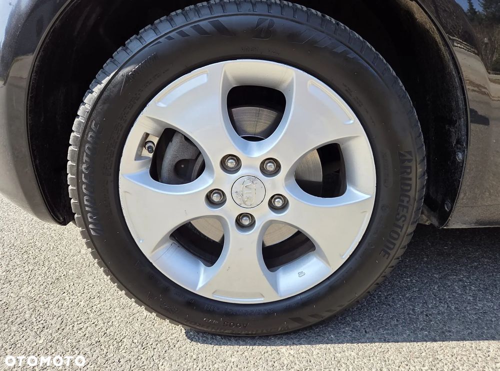 Kia Venga 1.4 Business Line - 9