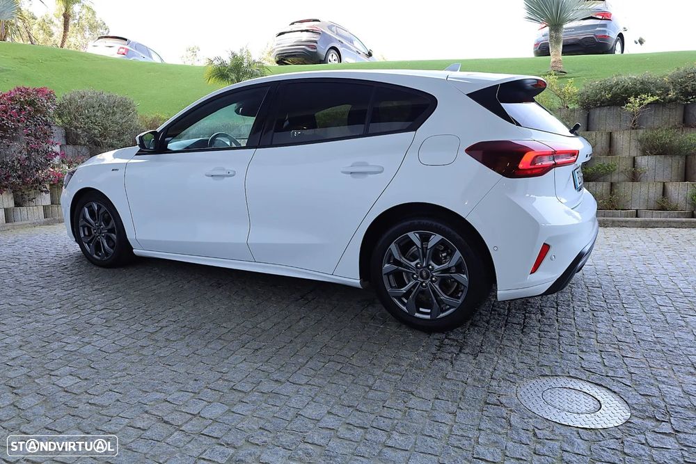 Ford Focus 1.0 EcoBoost MHEV ST-Line - 12
