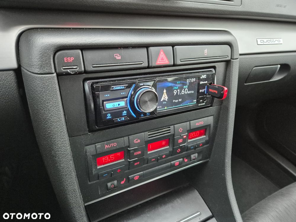 Audi A4 Limousine 1.8 T quattro - 22