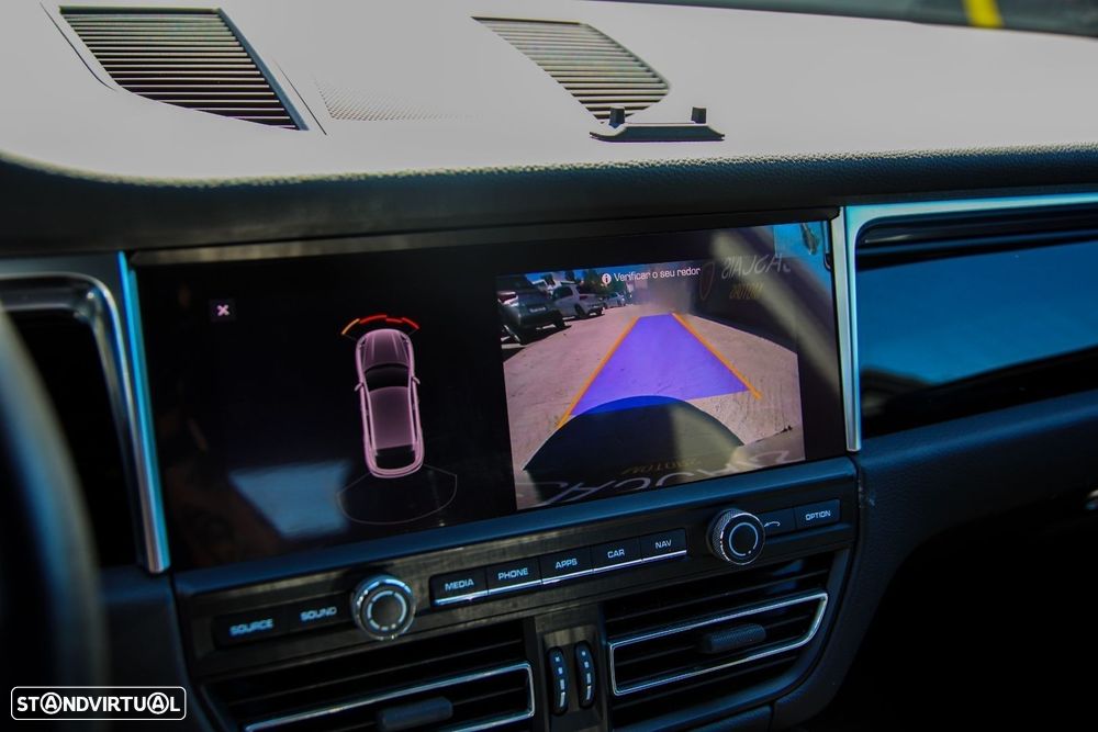 Porsche Macan S - 27