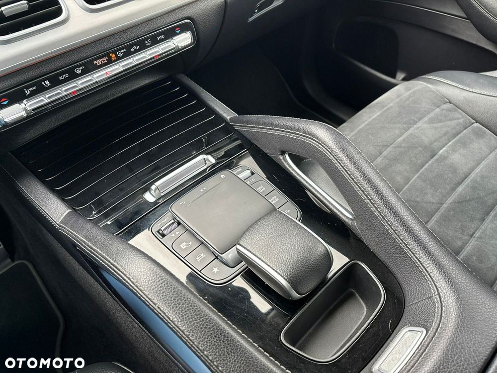 Mercedes-Benz GLE 300 d 4Matic 9G-TRONIC AMG Line - 26