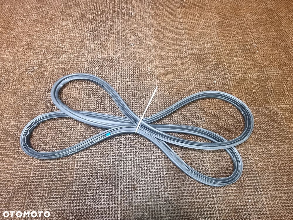 HYUNDAI IONIQ 5 77kWh 4x4 22-24r Uszczelka Klapy z Karoserii - 1